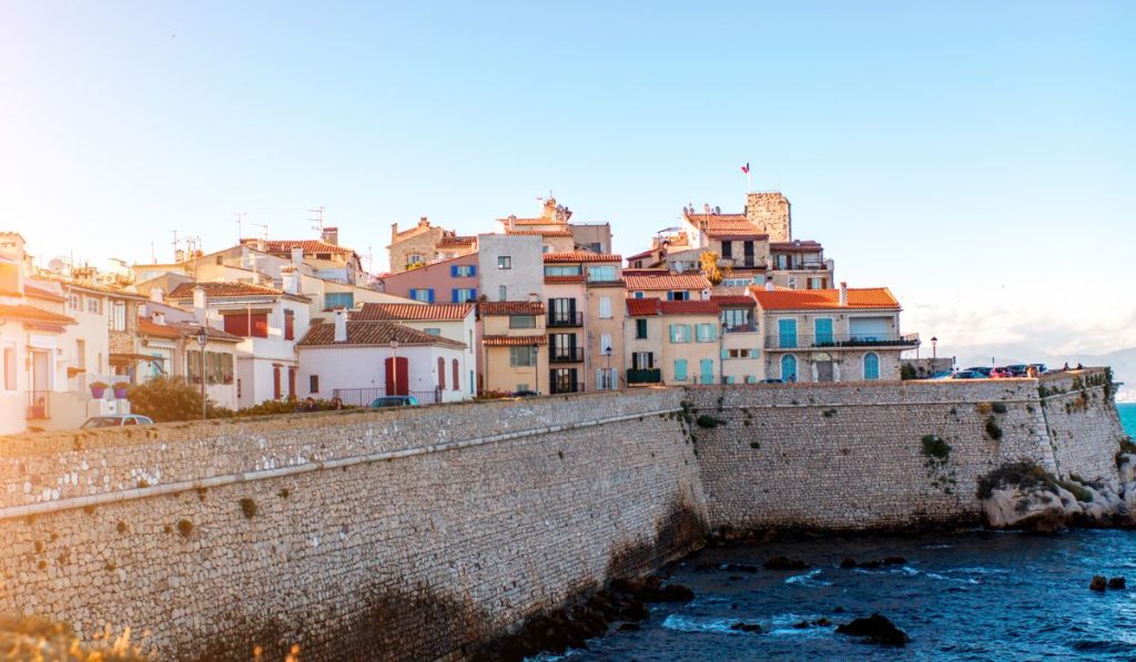 Discover the districts in the city of Antibes